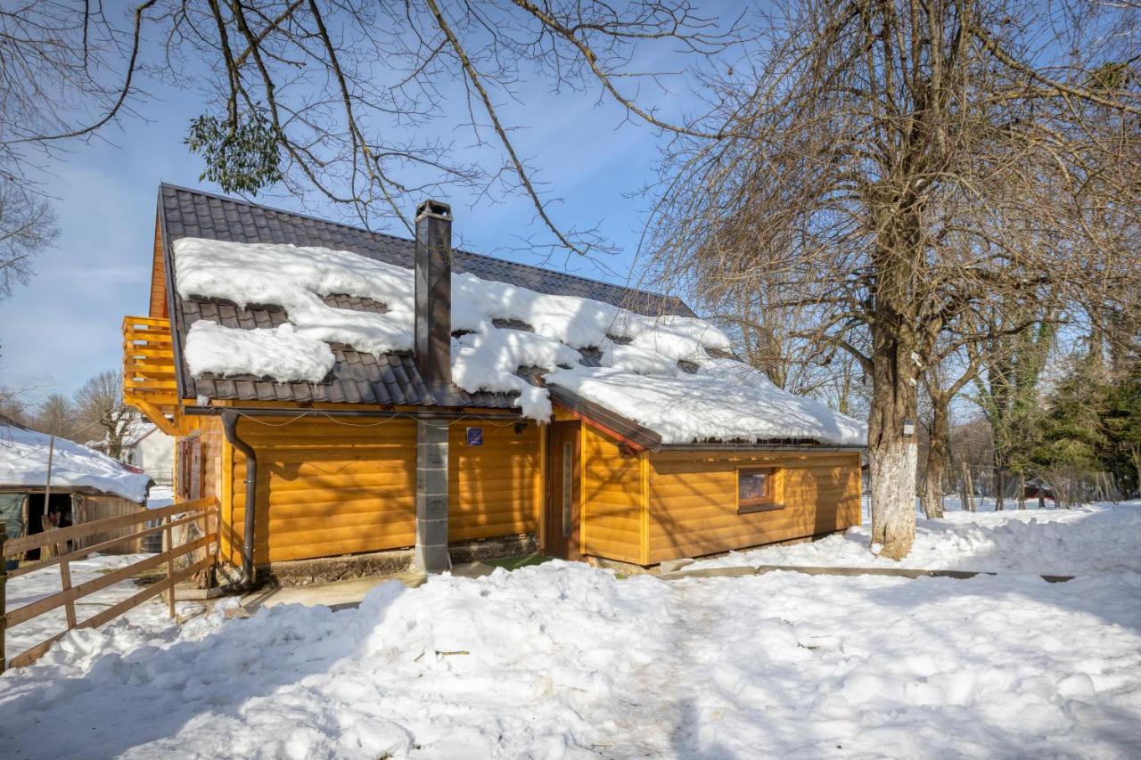 הוילה Medak House Under The Velebit Mountain מראה חיצוני תמונה