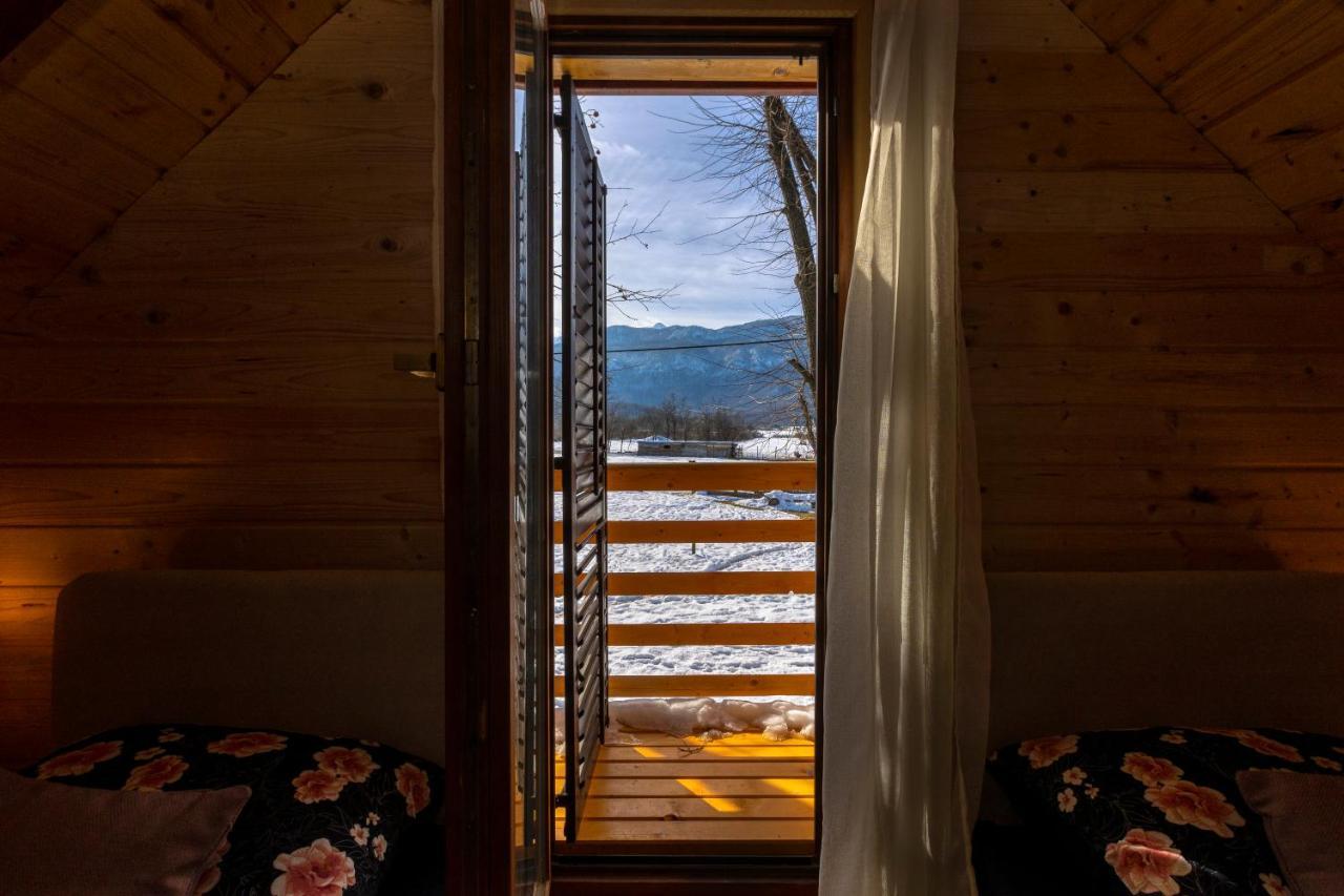 הוילה Medak House Under The Velebit Mountain מראה חיצוני תמונה