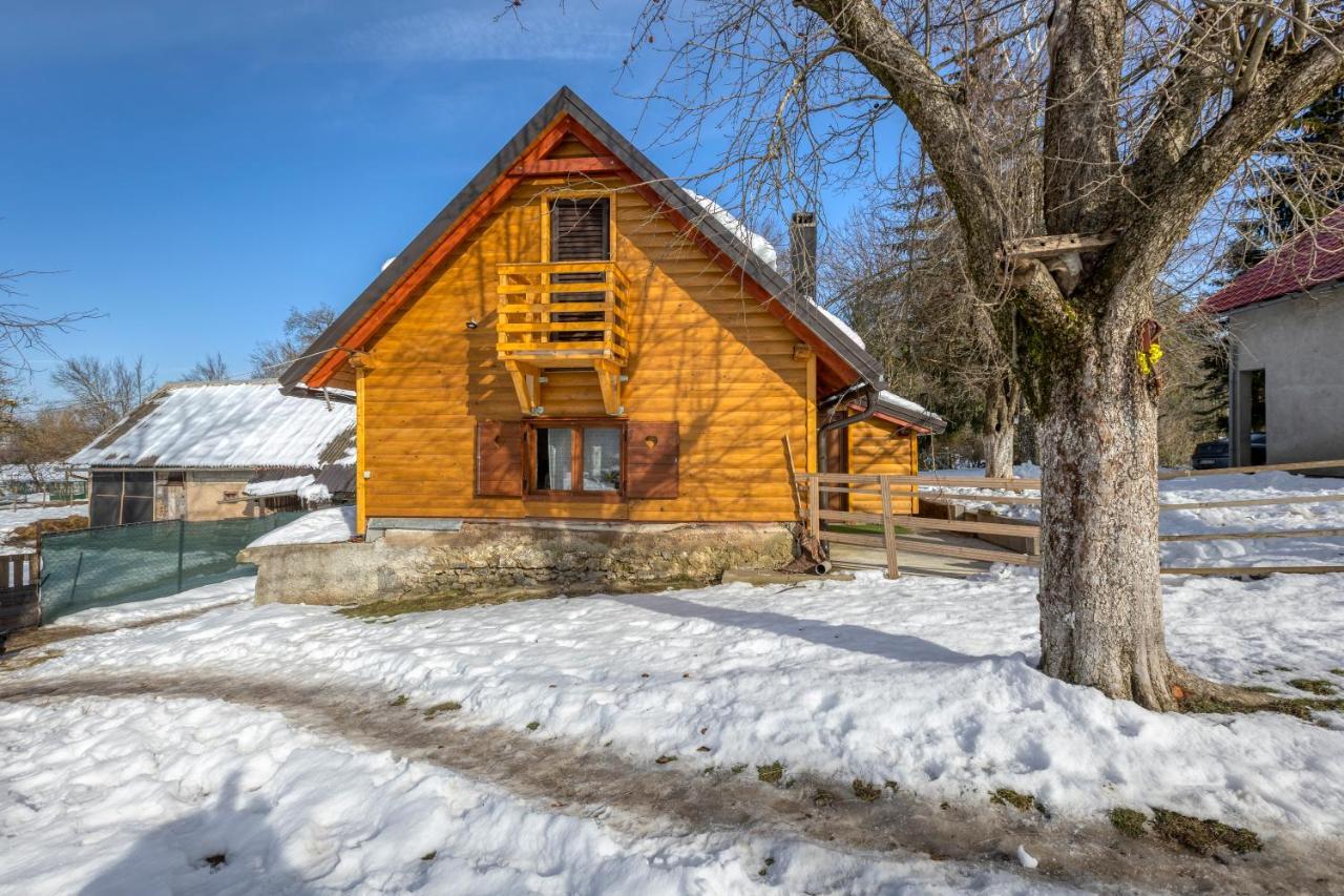 הוילה Medak House Under The Velebit Mountain מראה חיצוני תמונה