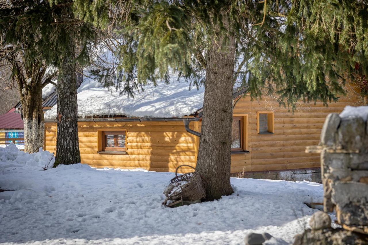 הוילה Medak House Under The Velebit Mountain מראה חיצוני תמונה